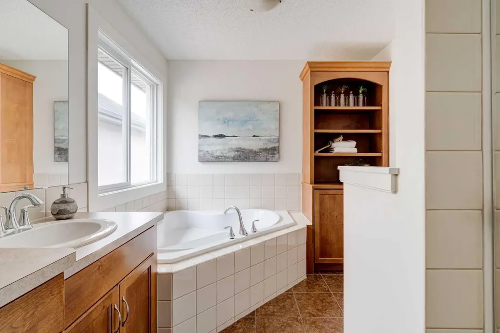 108 Tuscany Estates Close NW Calgary AB T3L 2Z7
