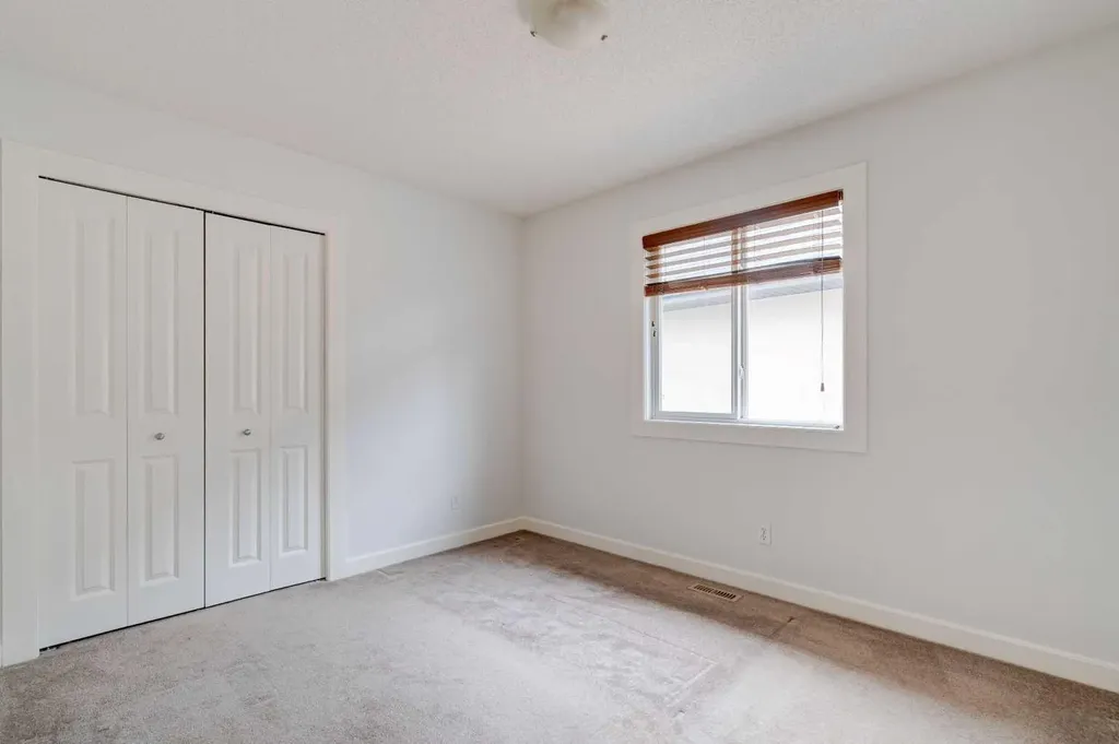108 Tuscany Estates Close NW Calgary AB T3L 2Z7