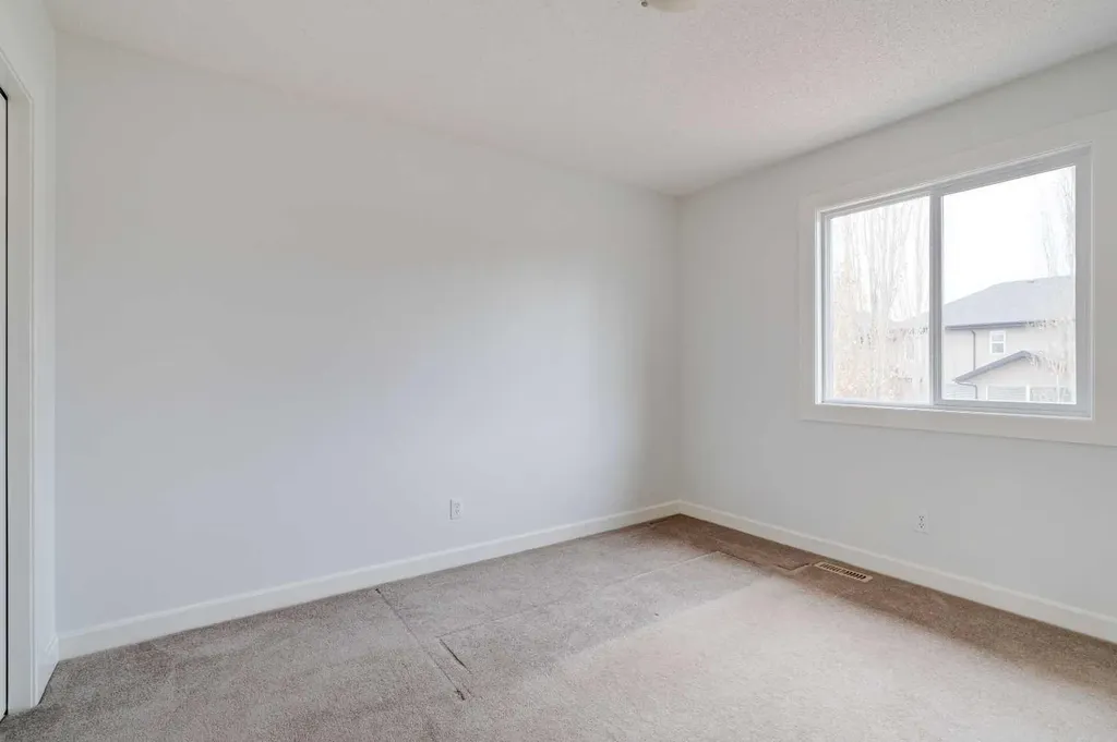 108 Tuscany Estates Close NW Calgary AB T3L 2Z7