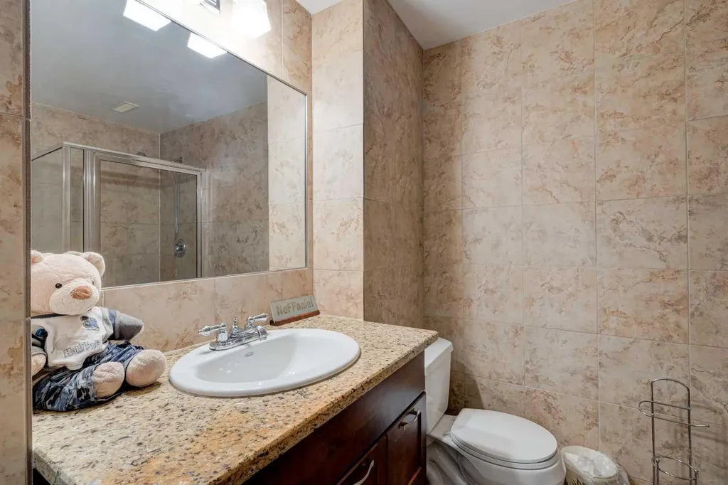 108 Tuscany Estates Close NW Calgary AB T3L 2Z7