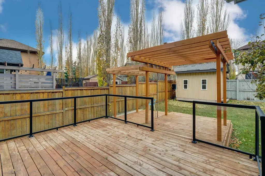 108 Tuscany Estates Close NW Calgary AB T3L 2Z7