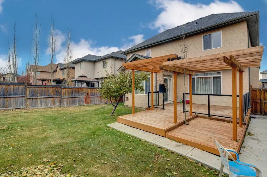 108 Tuscany Estates Close NW Calgary AB T3L 2Z7