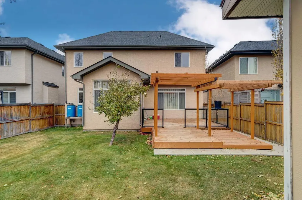 108 Tuscany Estates Close NW Calgary AB T3L 2Z7