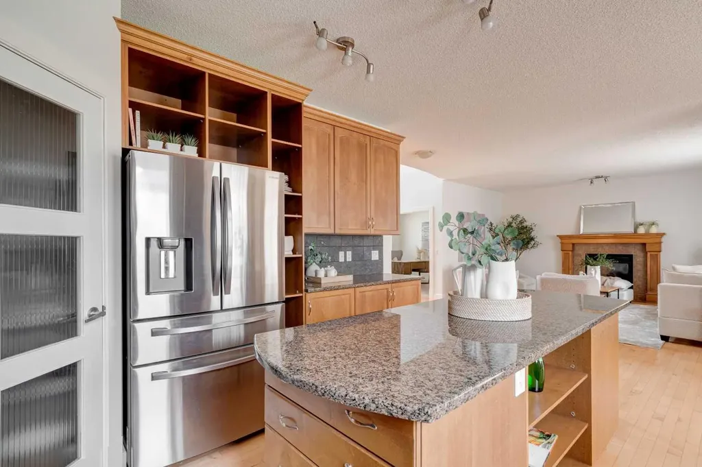 108 Tuscany Estates Close NW Calgary AB T3L 2Z7