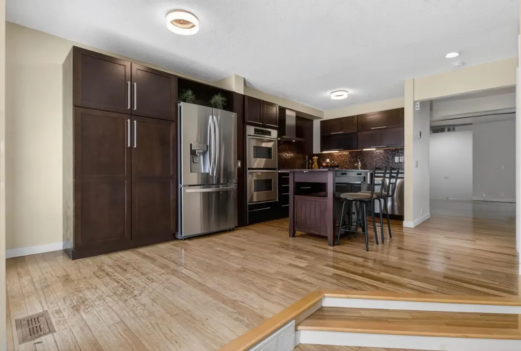 360 Point Mckay Gardens NW Calgary AB T3B4V8