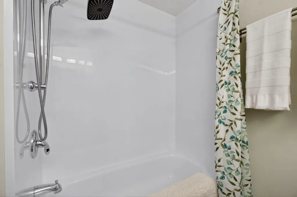 360 Point Mckay Gardens NW Calgary AB T3B4V8