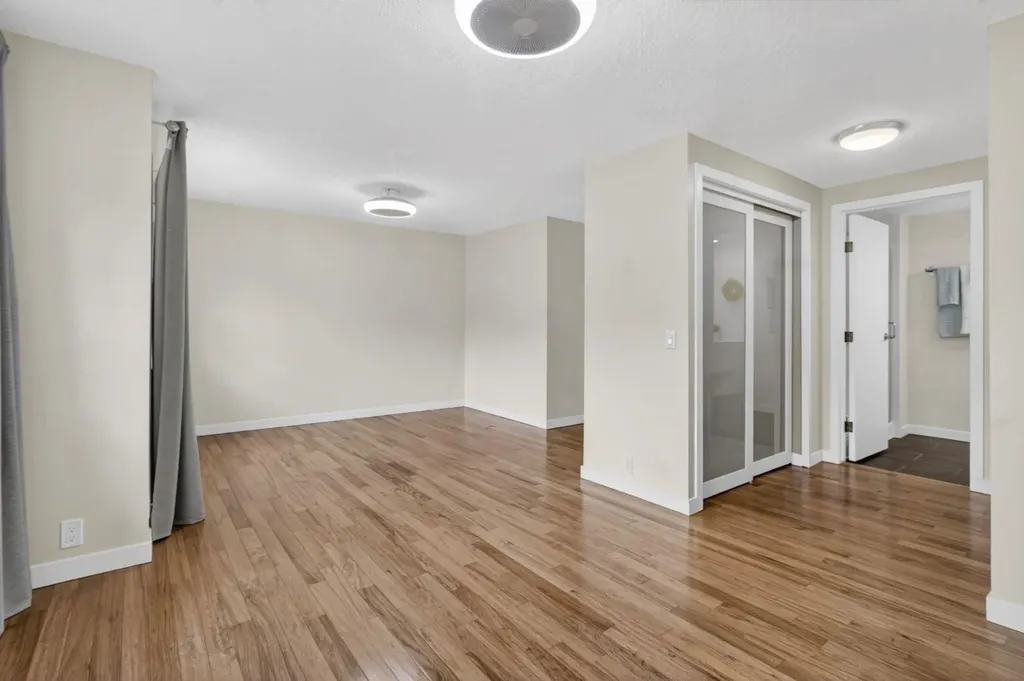 360 Point Mckay Gardens NW Calgary AB T3B4V8
