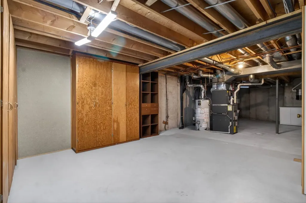 360 Point Mckay Gardens NW Calgary AB T3B4V8