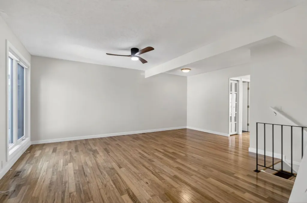 360 Point Mckay Gardens NW Calgary AB T3B4V8