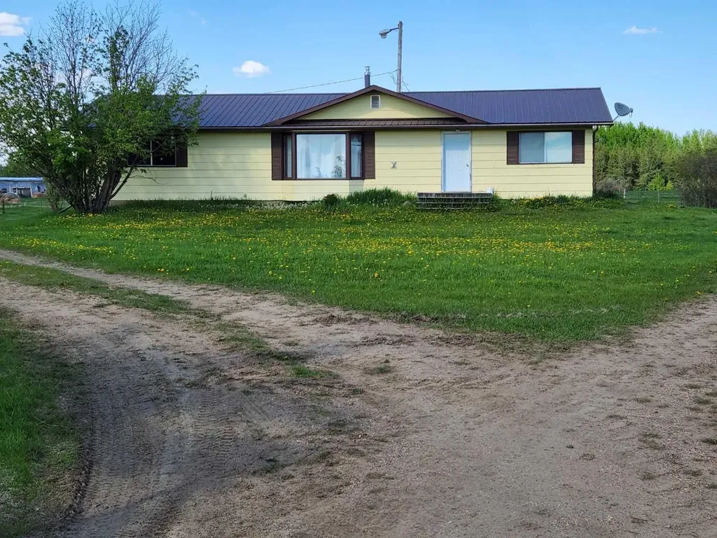 16509 749 Highway High Prairie AB T0G 1E0
