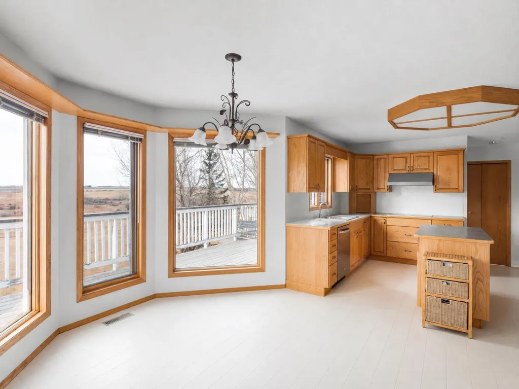 3216 Township Road 303 Road Rural Mountain View County AB T0M 0N0