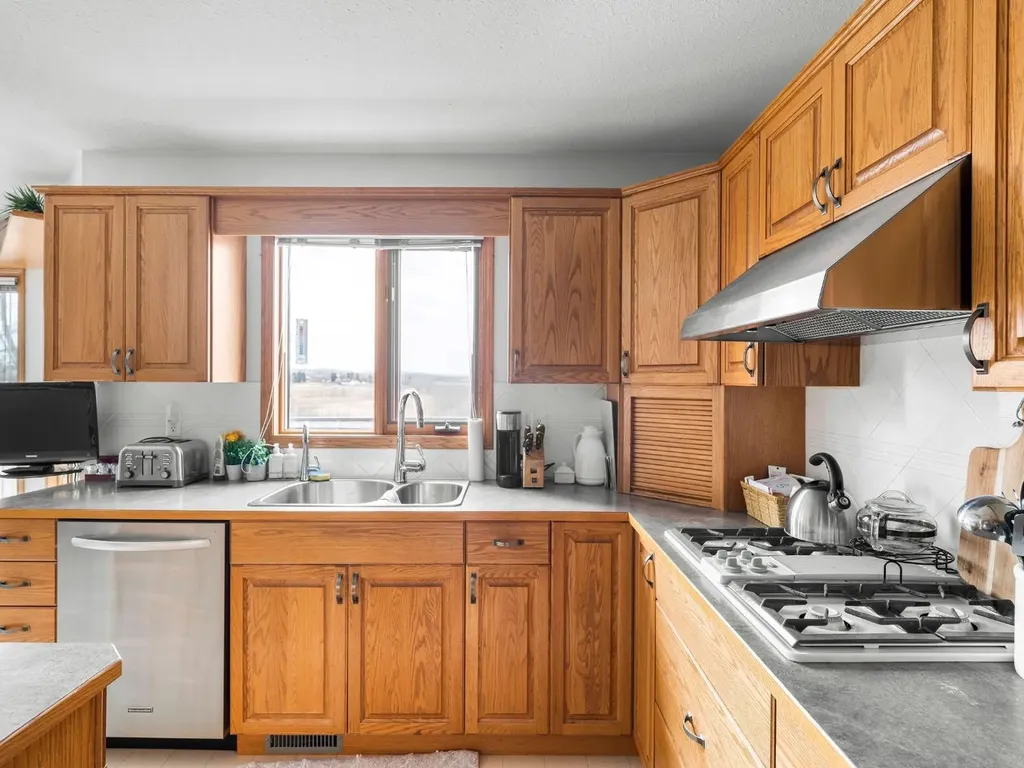 3216 Township Road 303 Road Rural Mountain View County AB T0M 0N0