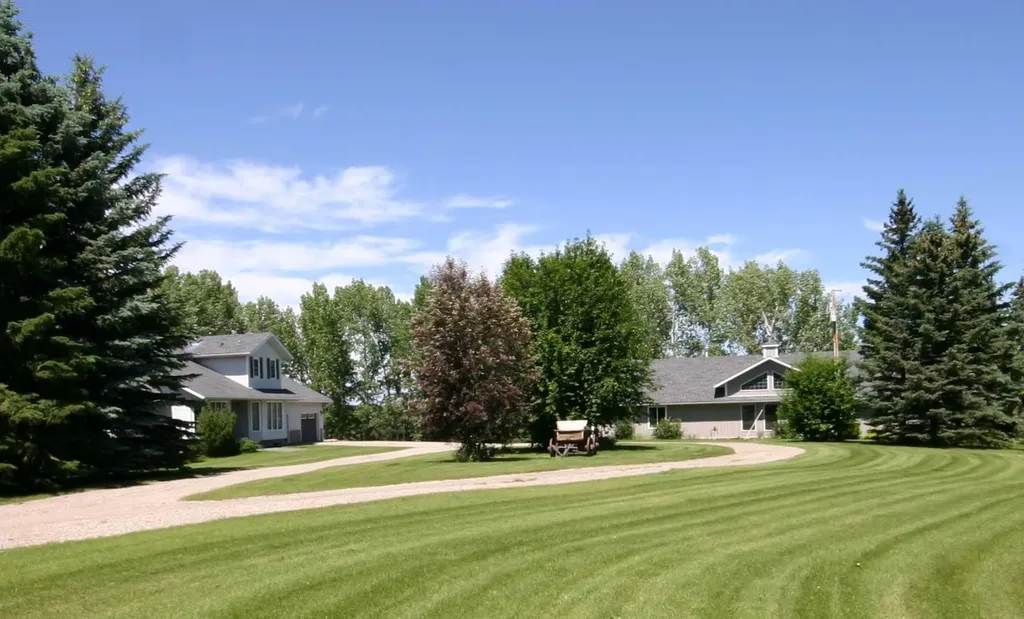 3216 Township Road 303 Road Rural Mountain View County AB T0M 0N0