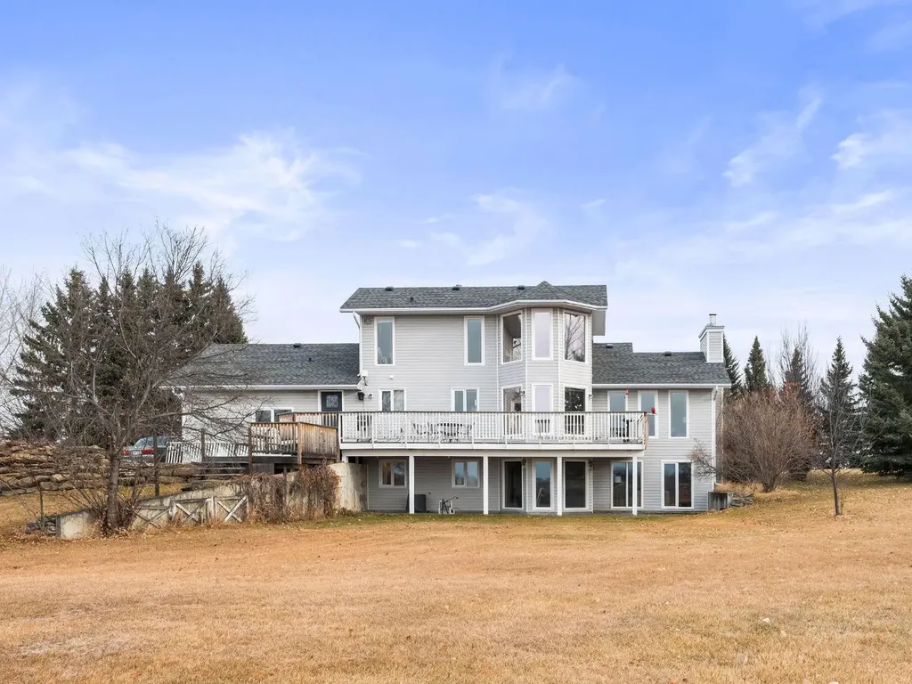 3216 Township Road 303 Road Rural Mountain View County AB T0M 0N0