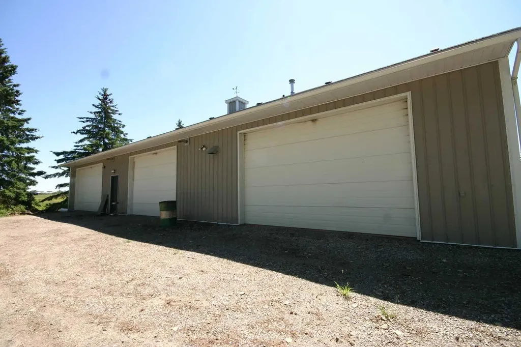 3216 Township Road 303 Road Rural Mountain View County AB T0M 0N0