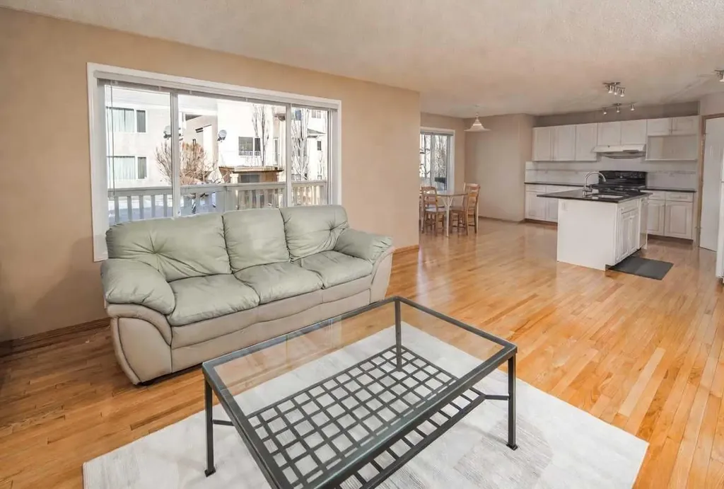 110 Hampstead Rise NW Calgary AB T3A 6B5