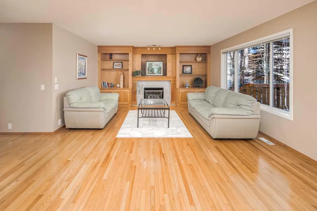 110 Hampstead Rise NW Calgary AB T3A 6B5