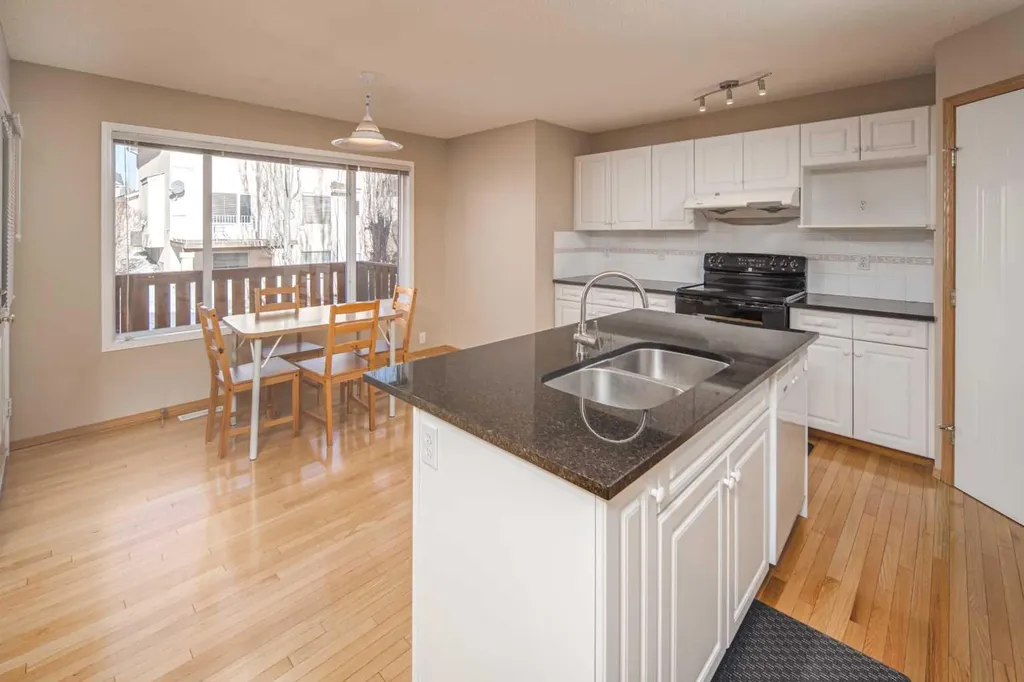 110 Hampstead Rise NW Calgary AB T3A 6B5