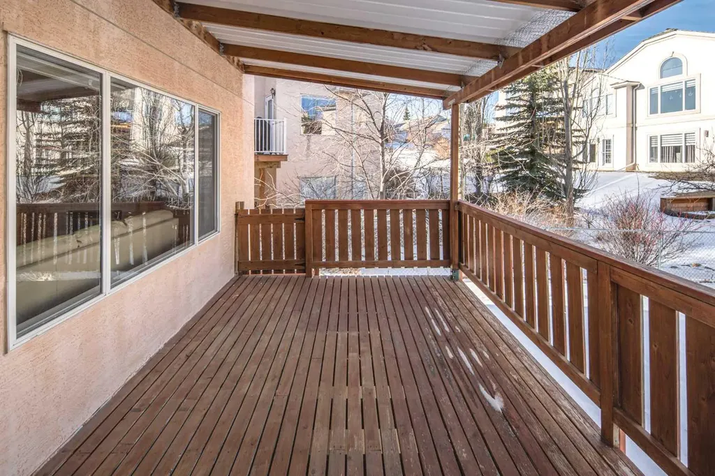 110 Hampstead Rise NW Calgary AB T3A 6B5