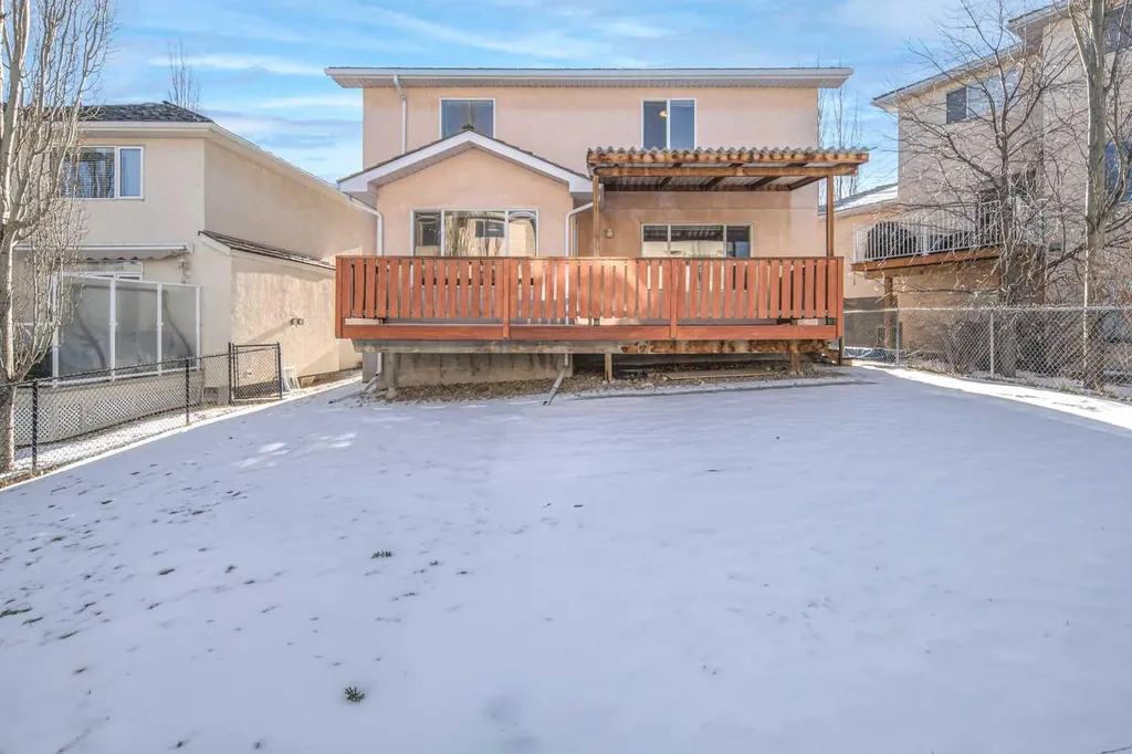 110 Hampstead Rise NW Calgary AB T3A 6B5