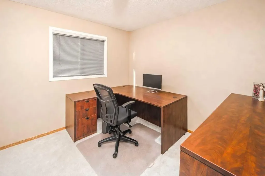 110 Hampstead Rise NW Calgary AB T3A 6B5