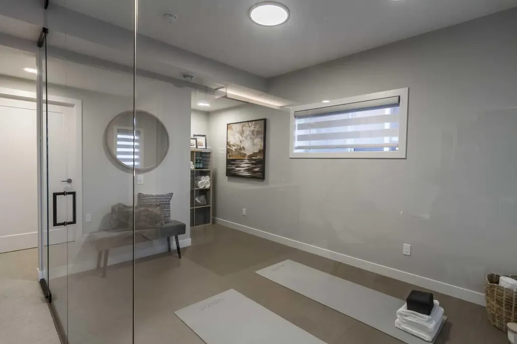 980 South Shore Terrace Chestermere AB T1X 3G2