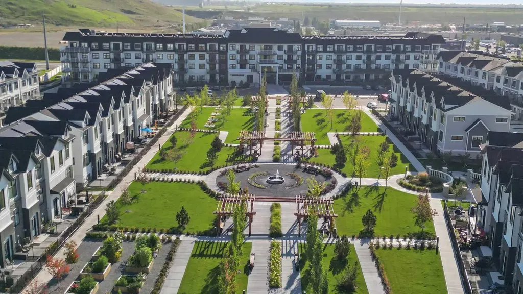 255 Les Jardins Park SE Calgary AB T2C 5W9