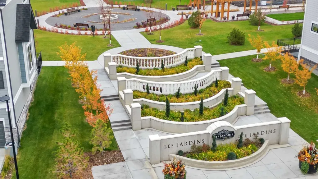 255 Les Jardins Park SE Calgary AB T2C 5W9