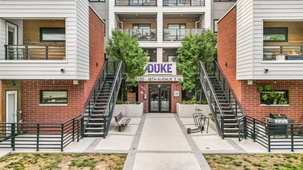 120 18 Avenue SW Calgary AB T2S3H5