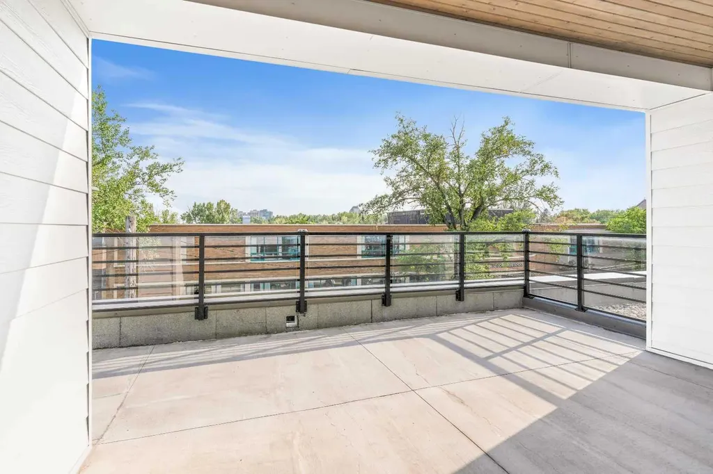 120 18 Avenue SW Calgary AB T2S3H5