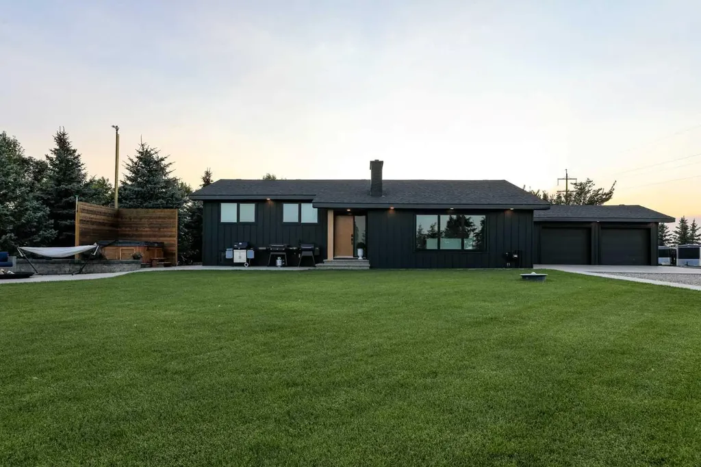 223001 Township Road 92 Rural Lethbridge County AB T0L 0V0