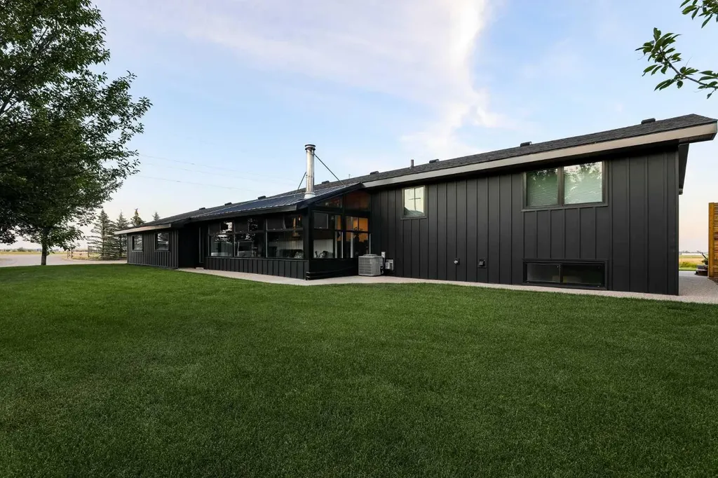223001 Township Road 92 Rural Lethbridge County AB T0L 0V0