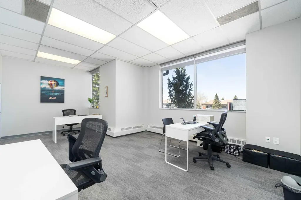 12 Manning Close NE Calgary AB T2E 7N6