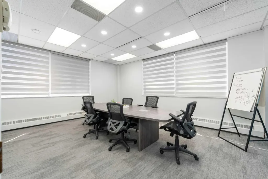 12 Manning Close NE Calgary AB T2E 7N6