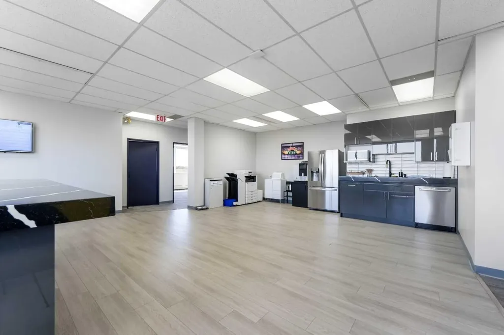 12 Manning Close NE Calgary AB T2E 7N6