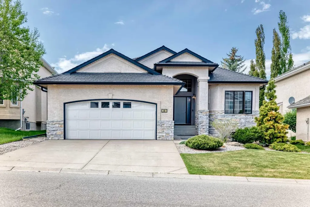 60 Hamptons Terrace NW Calgary AB T3A 5X5