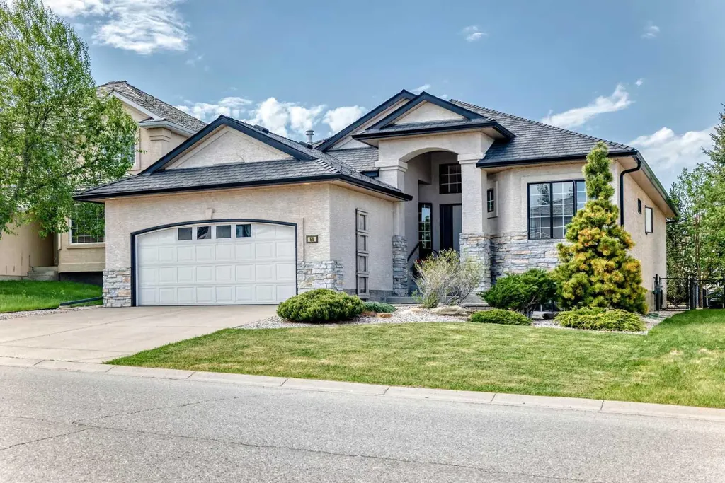 60 Hamptons Terrace NW Calgary AB T3A 5X5