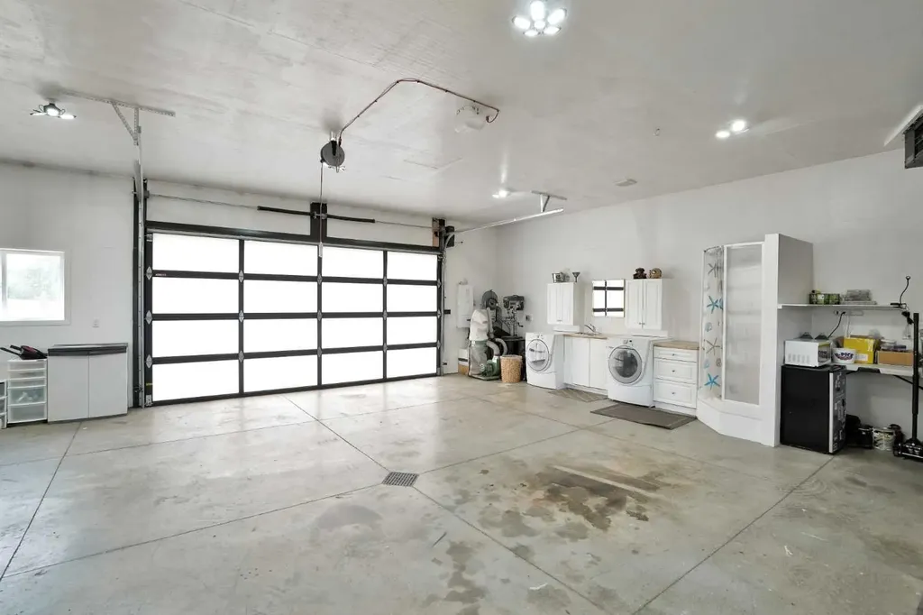 27 Aspen Lane Parkland Beach AB T0C 0M0