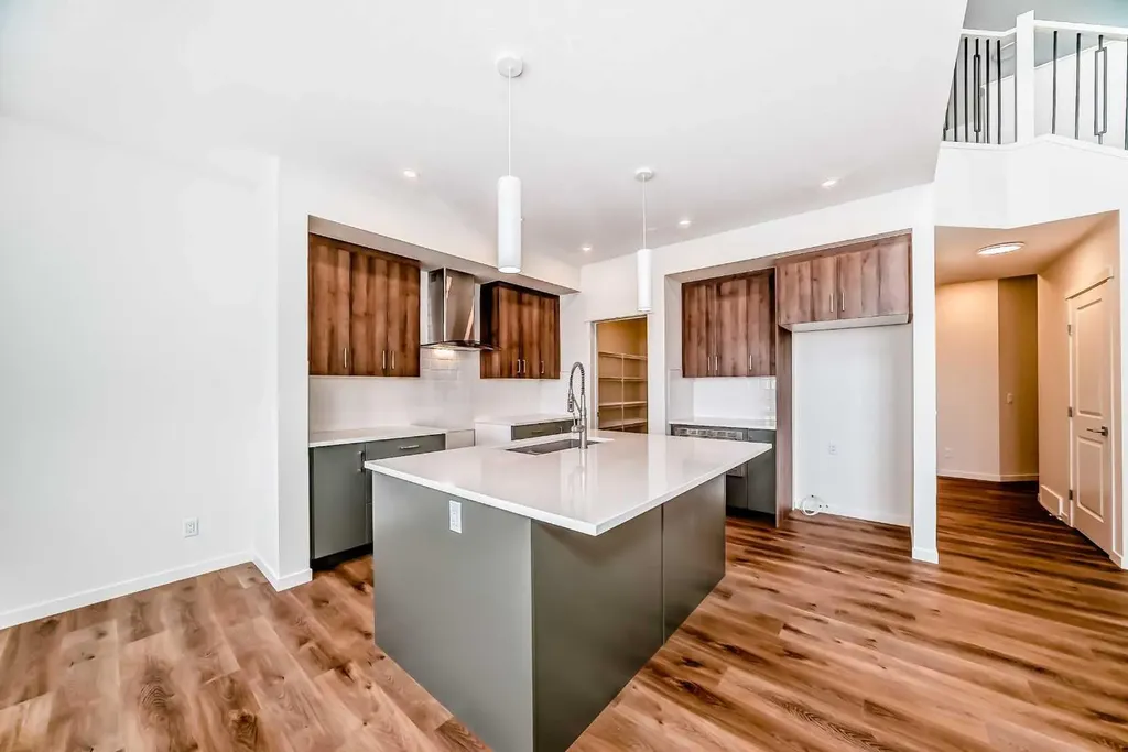 23 Bartlett Crescent SE Calgary AB T3S 0P5