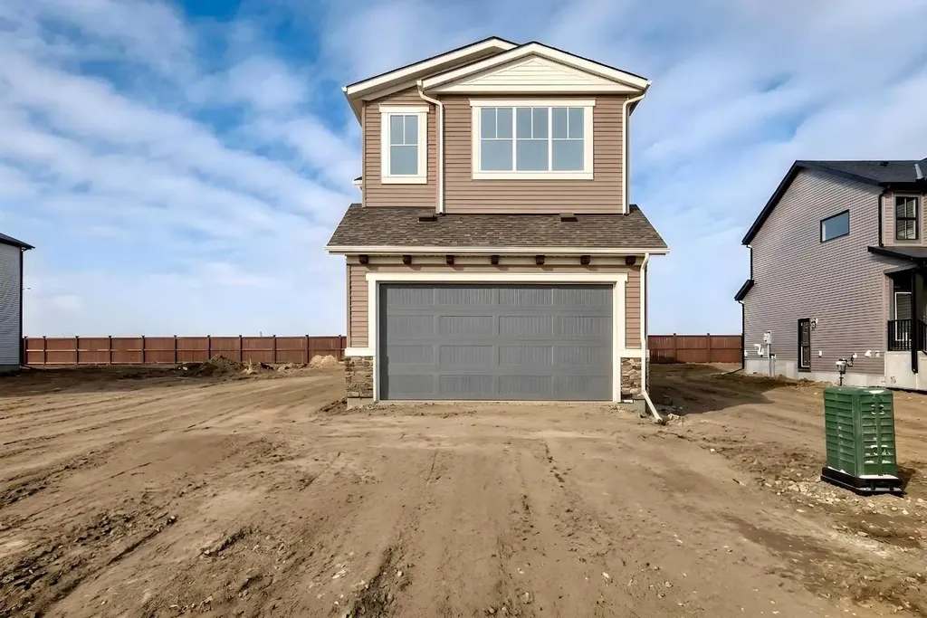 23 Bartlett Crescent SE Calgary AB T3S 0P5