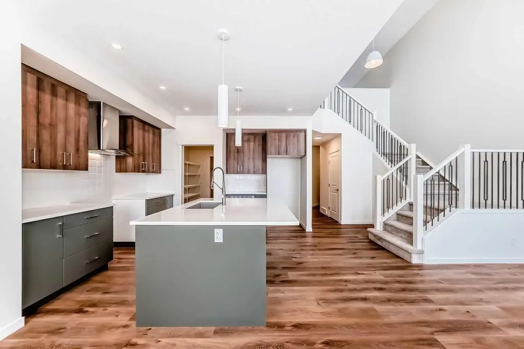 23 Bartlett Crescent SE Calgary AB T3S 0P5