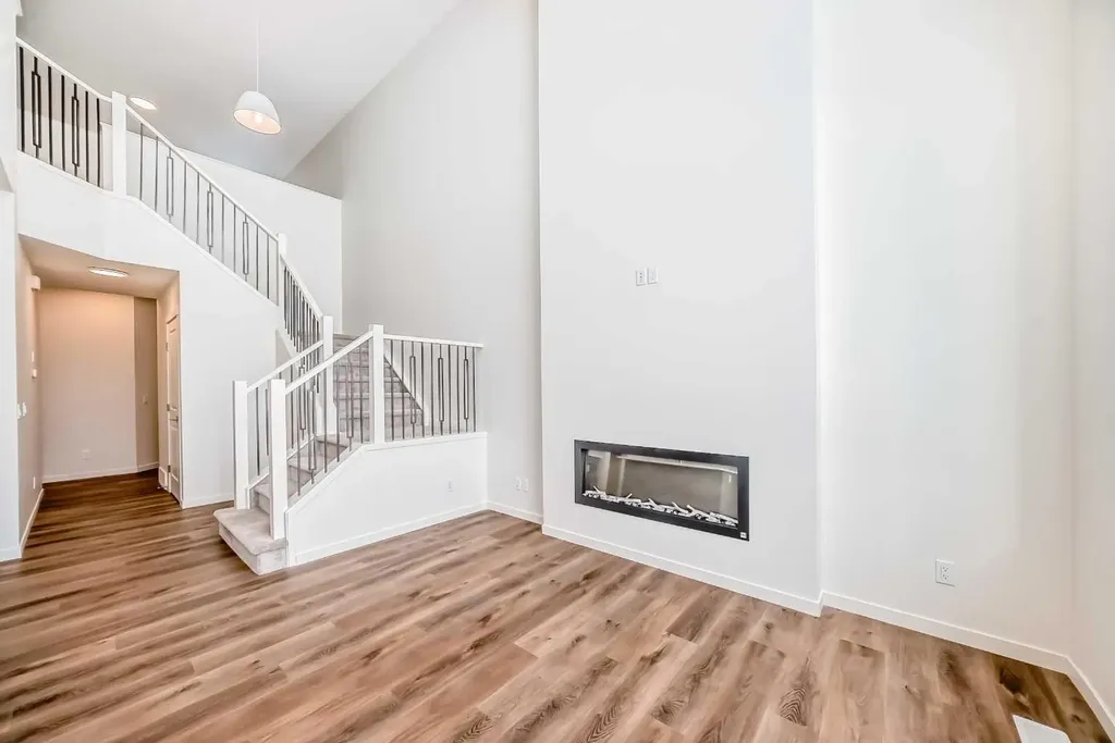 23 Bartlett Crescent SE Calgary AB T3S 0P5