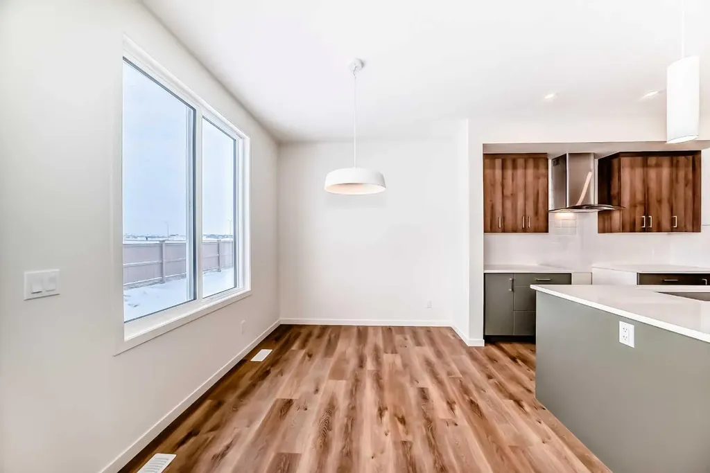 23 Bartlett Crescent SE Calgary AB T3S 0P5