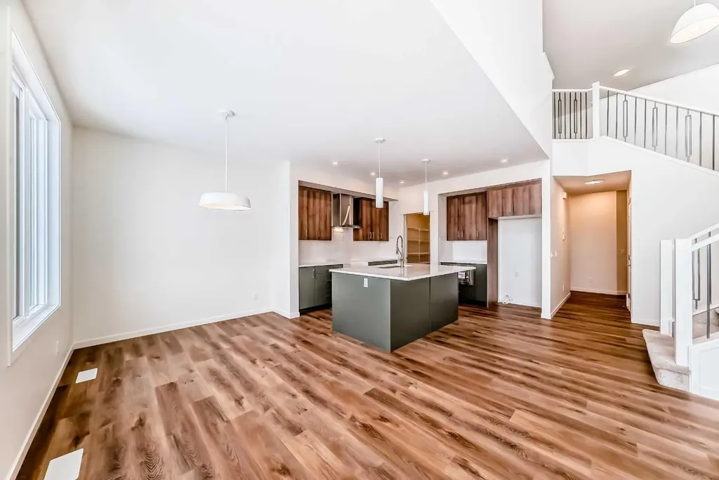 23 Bartlett Crescent SE Calgary AB T3S 0P5