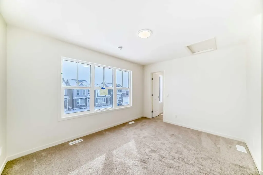 23 Bartlett Crescent SE Calgary AB T3S 0P5