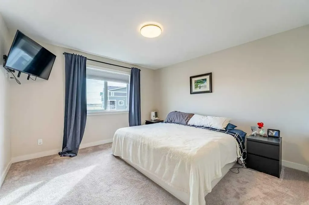 153 Waterford Boulevard Chestermere AB T1X 2M9