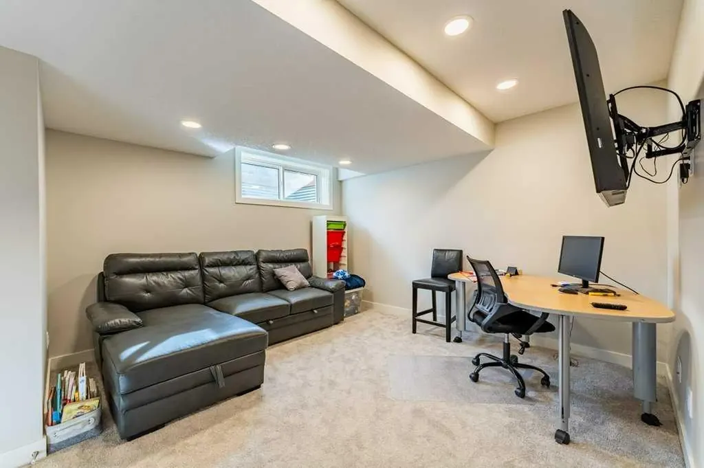 153 Waterford Boulevard Chestermere AB T1X 2M9