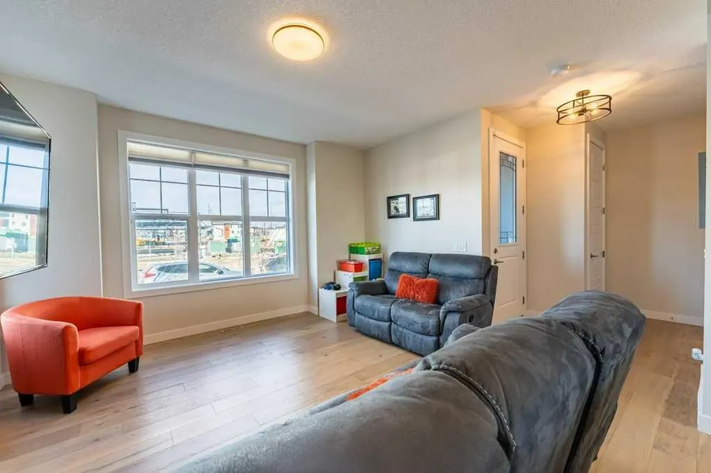 153 Waterford Boulevard Chestermere AB T1X 2M9