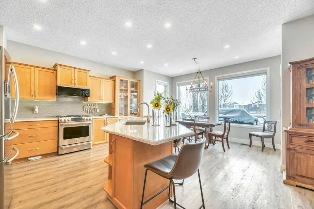 392 Rainbow Falls Way Chestermere AB T1X 1S6