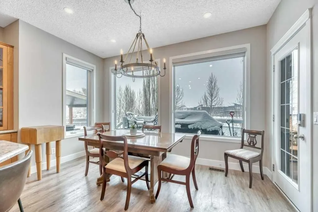 392 Rainbow Falls Way Chestermere AB T1X 1S6